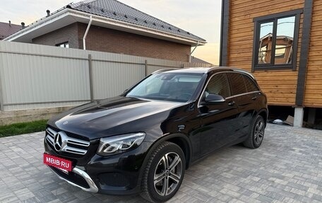 Mercedes-Benz GLC, 2018 год, 3 020 000 рублей, 2 фотография