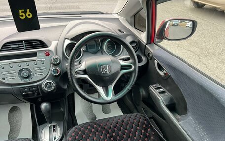 Honda Fit III, 2010 год, 899 999 рублей, 16 фотография