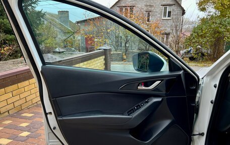 Mazda 3, 2015 год, 1 549 000 рублей, 30 фотография