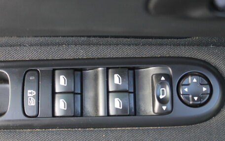 Peugeot 3008 I рестайлинг, 2012 год, 640 000 рублей, 21 фотография