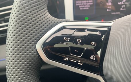 Volkswagen Tiguan, 2025 год, 4 800 000 рублей, 12 фотография