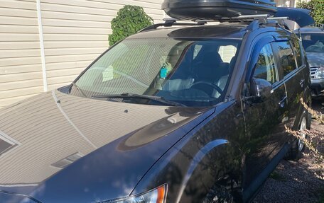 Mitsubishi Outlander III рестайлинг 3, 2010 год, 1 070 000 рублей, 7 фотография