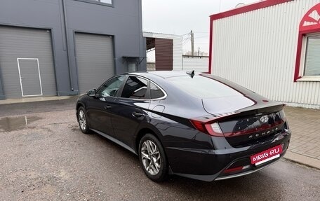 Hyundai Sonata VIII, 2021 год, 2 300 000 рублей, 5 фотография