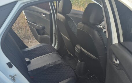 Hyundai Solaris II рестайлинг, 2020 год, 900 000 рублей, 7 фотография