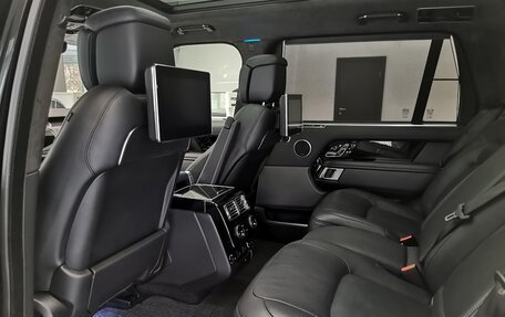 Land Rover Range Rover IV рестайлинг, 2021 год, 9 700 000 рублей, 26 фотография