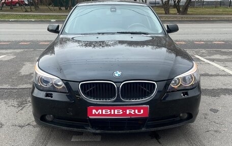 BMW 5 серия, 2005 год, 950 000 рублей, 1 фотография