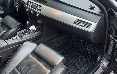 BMW 5 серия, 2005 год, 950 000 рублей, 8 фотография