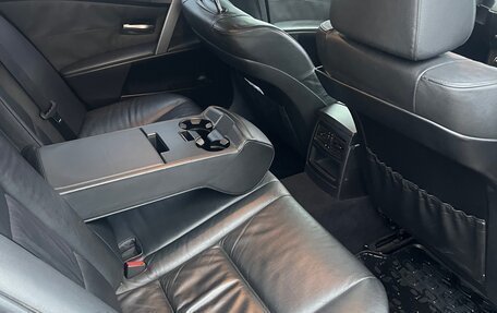 BMW 5 серия, 2005 год, 950 000 рублей, 6 фотография