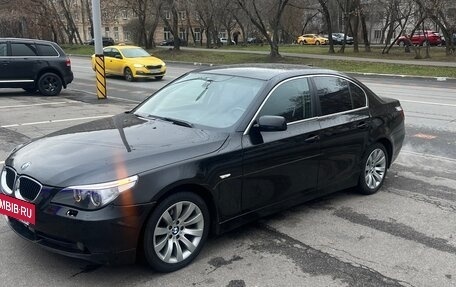 BMW 5 серия, 2005 год, 950 000 рублей, 3 фотография