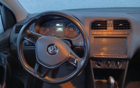 Volkswagen Polo VI (EU Market), 2016 год, 950 000 рублей, 8 фотография