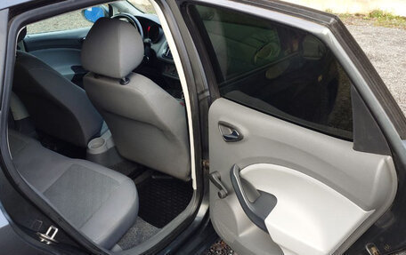 SEAT Ibiza IV рестайлинг 2, 2009 год, 550 000 рублей, 13 фотография