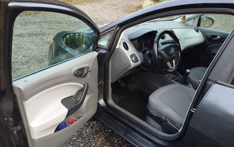 SEAT Ibiza IV рестайлинг 2, 2009 год, 550 000 рублей, 12 фотография