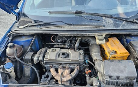 Peugeot 307 I, 2002 год, 196 000 рублей, 10 фотография