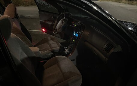 KIA Magentis I, 2005 год, 180 000 рублей, 11 фотография