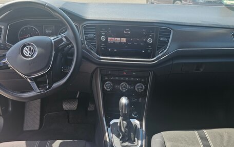 Volkswagen T-Roc I, 2019 год, 2 248 000 рублей, 24 фотография