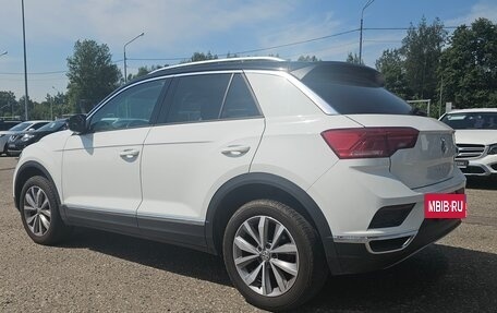 Volkswagen T-Roc I, 2019 год, 2 248 000 рублей, 26 фотография