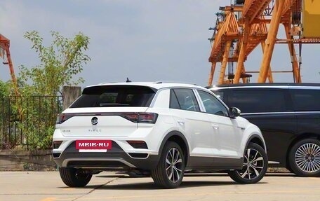 Volkswagen T-Roc I, 2025 год, 2 532 001 рублей, 9 фотография