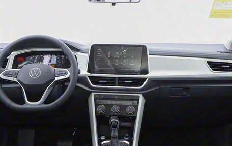 Volkswagen T-Roc I, 2025 год, 2 532 001 рублей, 26 фотография