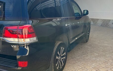 Toyota Land Cruiser 200, 2015 год, 6 000 000 рублей, 10 фотография