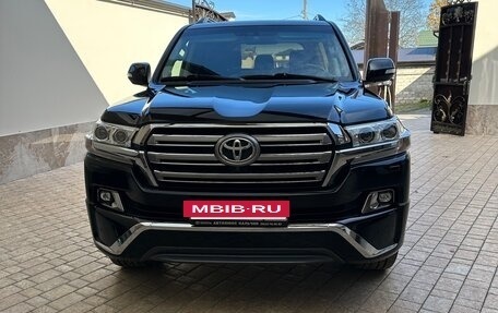 Toyota Land Cruiser 200, 2015 год, 6 000 000 рублей, 6 фотография