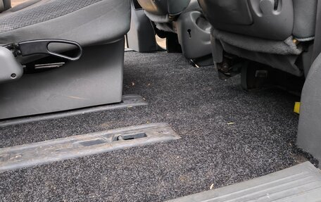 Chrysler Town & Country IV, 2005 год, 480 000 рублей, 15 фотография