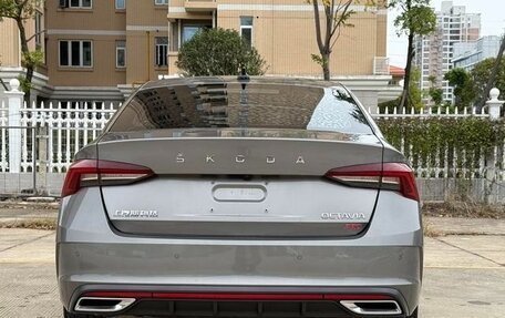Skoda Octavia IV, 2021 год, 2 313 000 рублей, 6 фотография