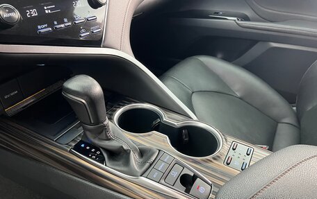 Toyota Camry, 2020 год, 2 950 000 рублей, 17 фотография