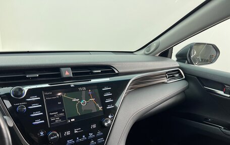 Toyota Camry, 2020 год, 2 950 000 рублей, 18 фотография