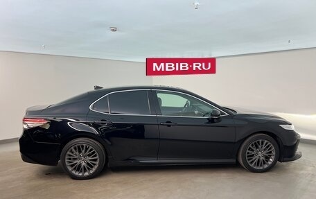 Toyota Camry, 2020 год, 2 950 000 рублей, 6 фотография