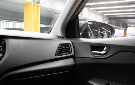 Hyundai Solaris II рестайлинг, 2021 год, 1 399 000 рублей, 6 фотография