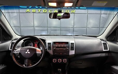 Mitsubishi Outlander III рестайлинг 3, 2010 год, 1 169 000 рублей, 10 фотография