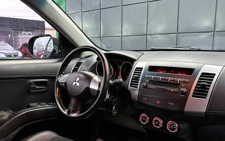 Mitsubishi Outlander III рестайлинг 3, 2010 год, 1 169 000 рублей, 14 фотография