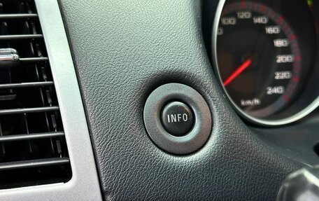 Mitsubishi Outlander III рестайлинг 3, 2010 год, 1 169 000 рублей, 26 фотография