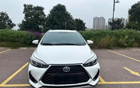 Toyota Yaris XP150 рестайлинг, 2021 год, 1 207 000 рублей, 2 фотография