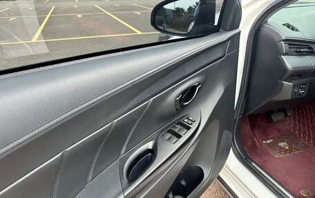 Toyota Yaris XP150 рестайлинг, 2021 год, 1 207 000 рублей, 14 фотография