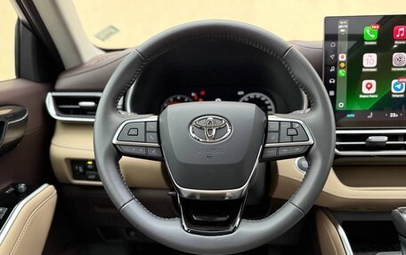 Toyota Highlander, 2025 год, 5 850 000 рублей, 14 фотография