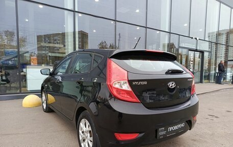 Hyundai Solaris II рестайлинг, 2012 год, 624 000 рублей, 7 фотография