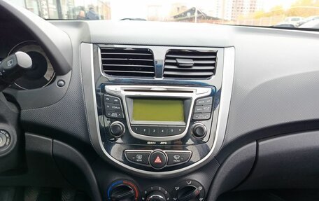 Hyundai Solaris II рестайлинг, 2012 год, 624 000 рублей, 15 фотография