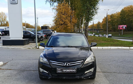 Hyundai Solaris II рестайлинг, 2015 год, 550 000 рублей, 2 фотография