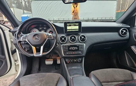 Mercedes-Benz A-Класс, 2015 год, 1 390 000 рублей, 2 фотография