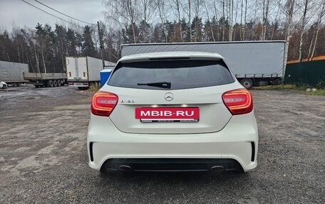 Mercedes-Benz A-Класс, 2015 год, 1 390 000 рублей, 6 фотография