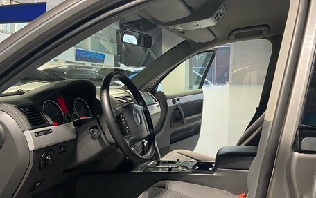 Volkswagen Touareg III, 2010 год, 1 050 000 рублей, 7 фотография