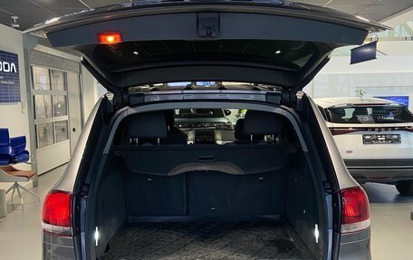 Volkswagen Touareg III, 2010 год, 1 050 000 рублей, 16 фотография