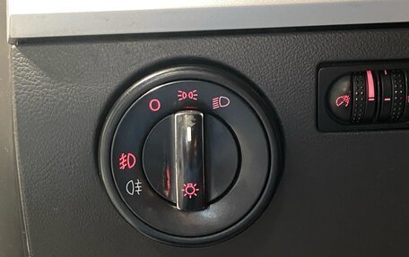 Volkswagen Touareg III, 2010 год, 1 050 000 рублей, 20 фотография