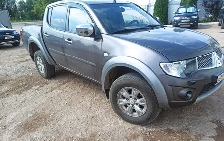 Mitsubishi L200 IV рестайлинг, 2012 год, 1 000 000 рублей, 2 фотография