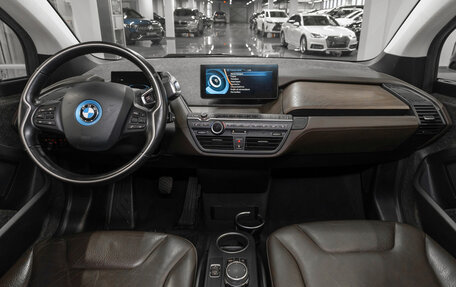 BMW i3 I01 рестайлинг, 2017 год, 1 840 000 рублей, 8 фотография