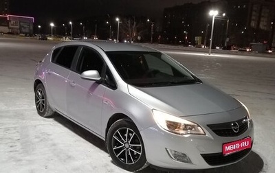 Opel Astra J, 2012 год, 665 000 рублей, 1 фотография