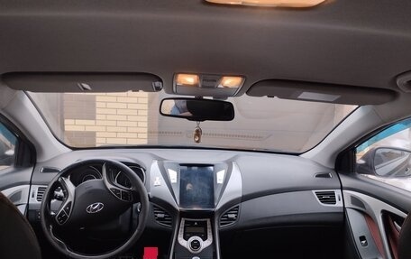 Hyundai Elantra V, 2011 год, 940 000 рублей, 8 фотография