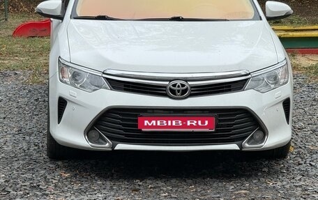 Toyota Camry, 2015 год, 2 300 000 рублей, 16 фотография