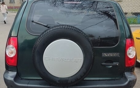 Chevrolet Niva I рестайлинг, 2005 год, 540 000 рублей, 2 фотография